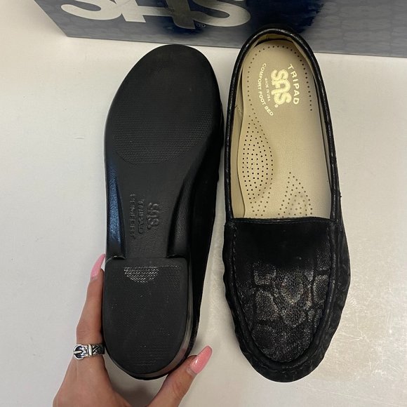 SAS Shoes - SAS Simplify Nero Snake Black Loafer like new